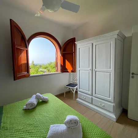 1-casa Sul Mare Con Piscina Vicino Cefalu Tatil Evi Campofelice Di Roccella